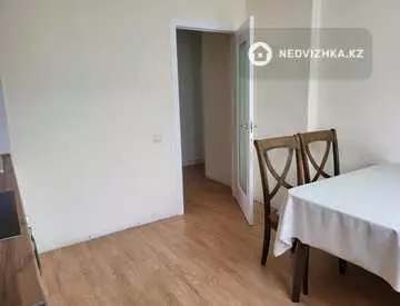 1-комнатная квартира, этаж 1 из 9, 40 м², миниатюра 5