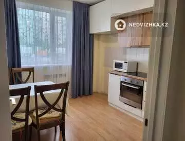 1-комнатная квартира, этаж 1 из 9, 40 м², миниатюра 4