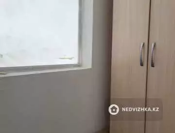 1-комнатная квартира, этаж 1 из 9, 40 м², миниатюра 12
