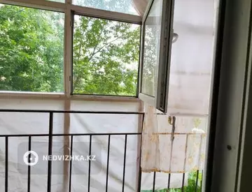 2-комнатная квартира, этаж 2 из 9, 54 м², миниатюра 4