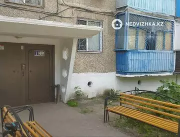 2-комнатная квартира, этаж 1 из 5, 44 м², миниатюра 1