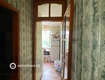 2-комнатная квартира, этаж 4 из 5, 45 м², миниатюра 2