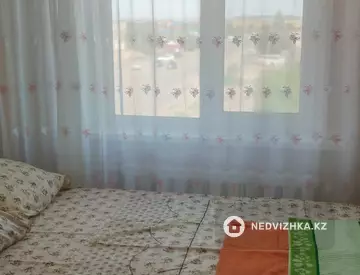 3-комнатная квартира, этаж 4 из 5, 50 м², Посуточно