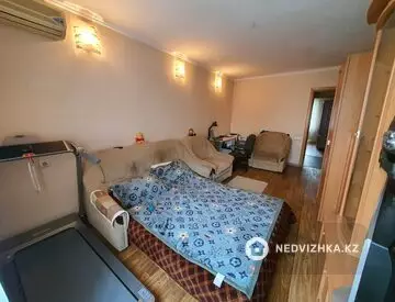 2-комнатная квартира, этаж 4 из 5, 53 м², миниатюра 5