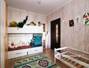 4-комнатная квартира, этаж 3 из 5, 89 м², миниатюра 11