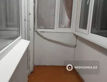 1-комнатная квартира, этаж 3 из 9, 40 м², Посуточно, миниатюра 4