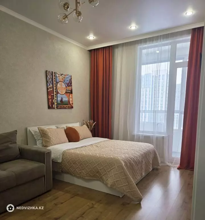 1-комнатная квартира, этаж 9 из 14, 40 м², Посуточно, фотография 4