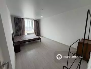 3-комнатная квартира, этаж 6 из 10, 100 м², На длительный срок, миниатюра 6