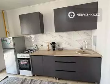 3-комнатная квартира, этаж 6 из 10, 100 м², На длительный срок