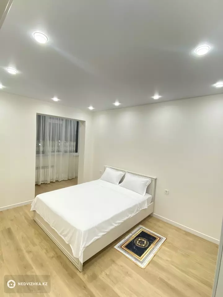 2-комнатная квартира, этаж 12 из 16, 60 м², Посуточно, фотография 3