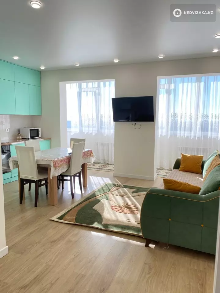 2-комнатная квартира, этаж 12 из 16, 60 м², Посуточно, фотография 4