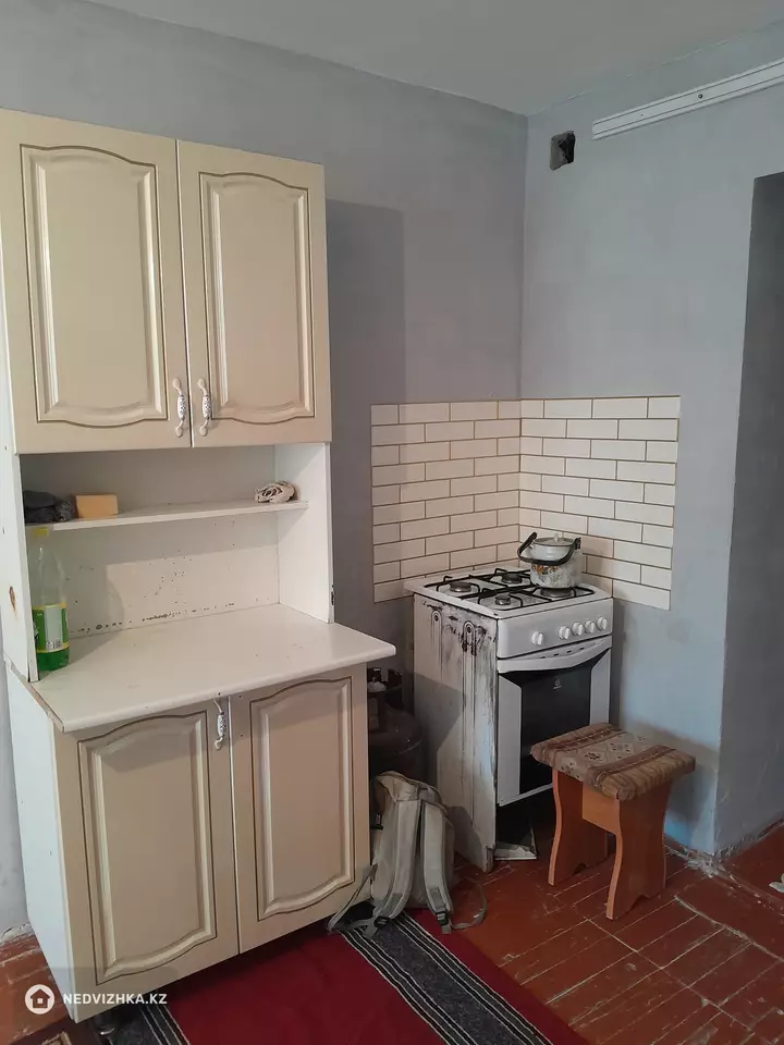 1-комнатная квартира, этаж 2 из 5, 18 м², На длительный срок