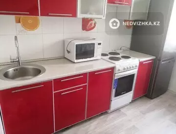 3-комнатная квартира, этаж 3 из 10, 68 м²