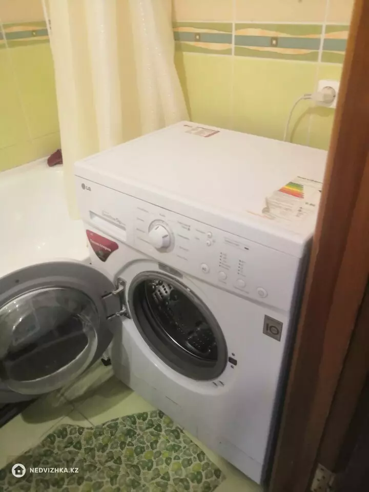 3-комнатная квартира, этаж 3 из 10, 68 м², фотография 3