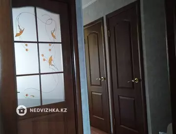 2-комнатная квартира, этаж 3 из 5, 48 м²