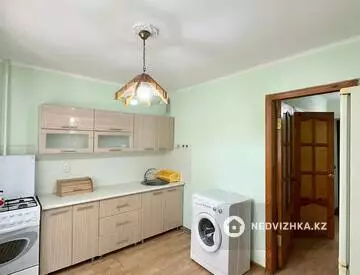 1-комнатная квартира, этаж 2 из 3, 38 м², миниатюра 3