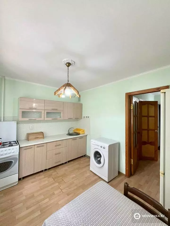 1-комнатная квартира, этаж 2 из 3, 38 м², фотография 3