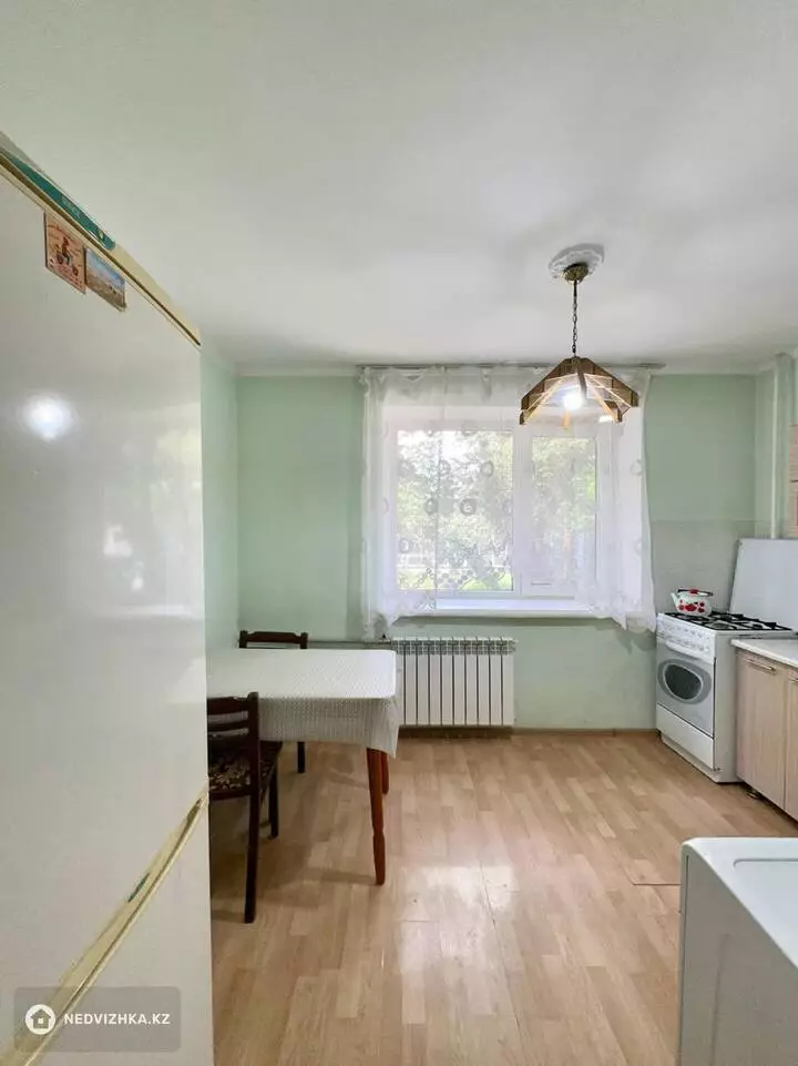 1-комнатная квартира, этаж 2 из 3, 38 м², фотография 4