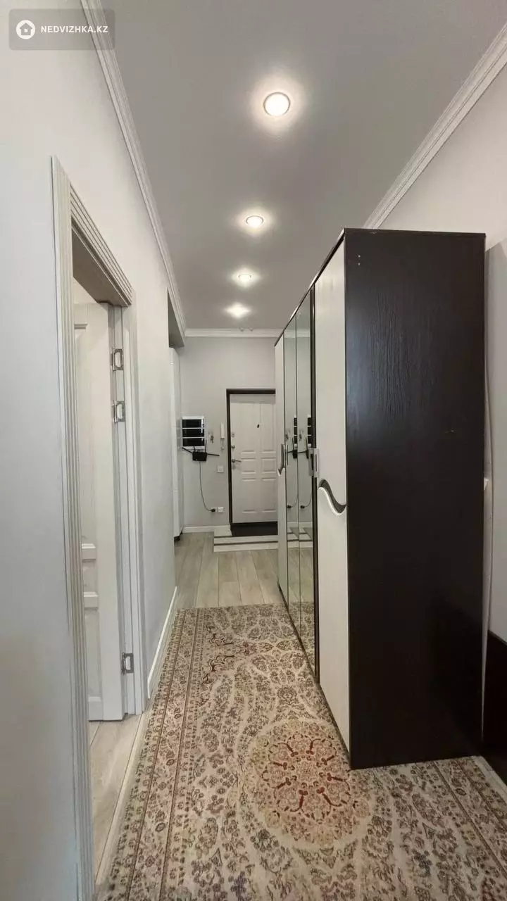 2-комнатная квартира, этаж 12 из 18, 55 м², фотография 5
