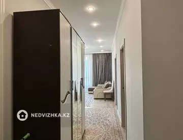2-комнатная квартира, этаж 12 из 18, 55 м², миниатюра 7