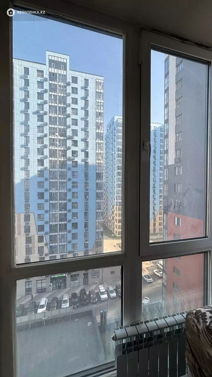 3-комнатная квартира, этаж 9 из 18, 54 м², фотография 4
