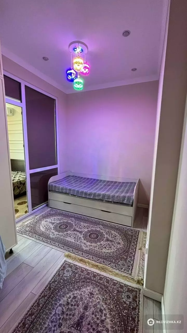 3-комнатная квартира, этаж 9 из 18, 54 м², фотография 5