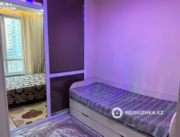 3-комнатная квартира, этаж 9 из 18, 54 м², миниатюра 12