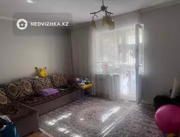 2-комнатная квартира, этаж 1 из 12, 55 м², миниатюра 1