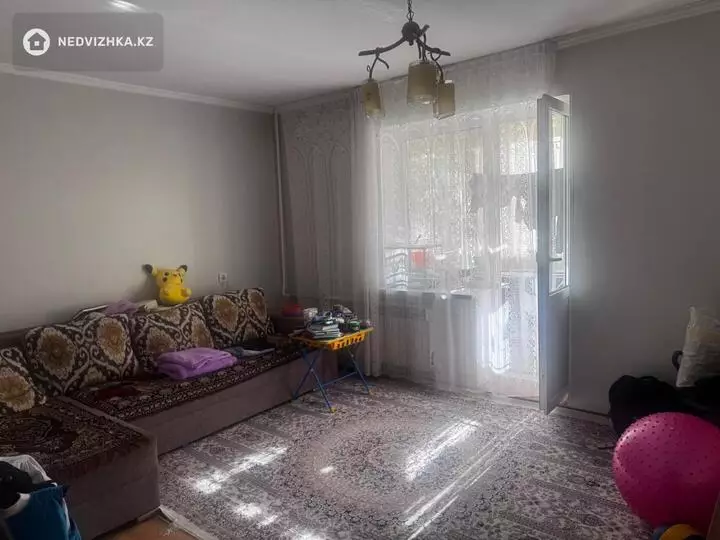 2-комнатная квартира, этаж 1 из 12, 55 м²