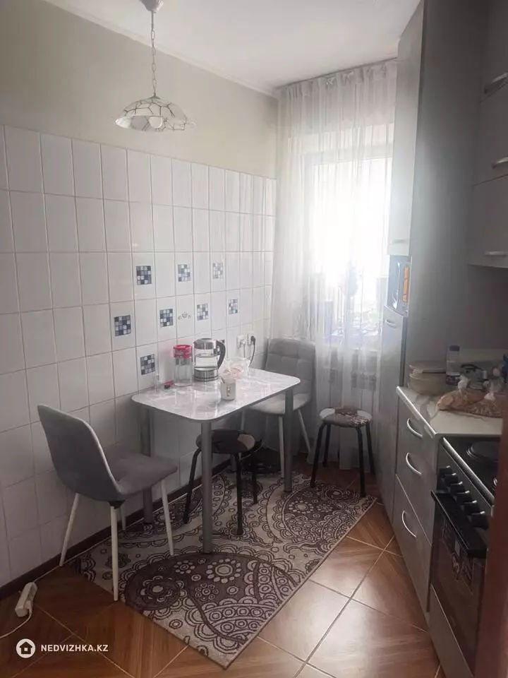 2-комнатная квартира, этаж 1 из 12, 55 м², фотография 5