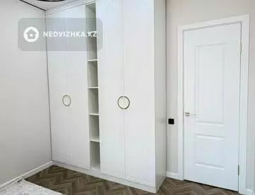 3-комнатная квартира, этаж 14 из 16, 70 м², миниатюра 3