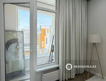 3-комнатная квартира, этаж 14 из 16, 70 м², миниатюра 1