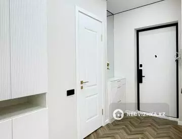 3-комнатная квартира, этаж 14 из 16, 70 м², миниатюра 4