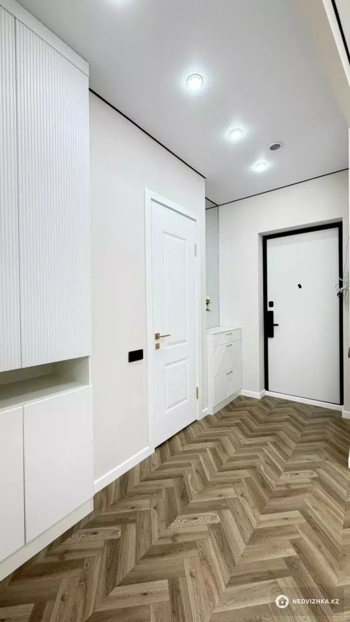 3-комнатная квартира, этаж 14 из 16, 70 м², фотография 4