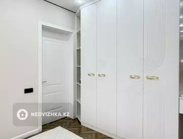 3-комнатная квартира, этаж 14 из 16, 70 м², миниатюра 11