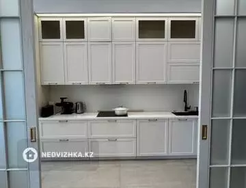 6-комнатная квартира, этаж 1 из 3, 170 м²