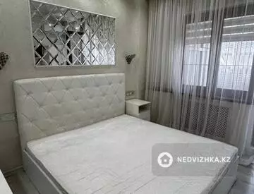 3-комнатная квартира, этаж 5 из 9, 74 м², миниатюра 11