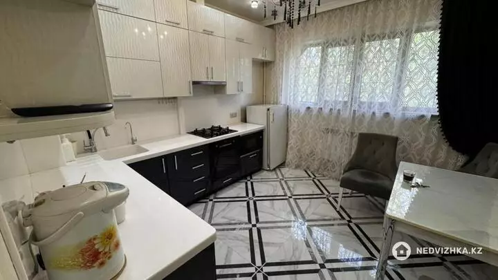 3-комнатная квартира, этаж 5 из 9, 74 м²