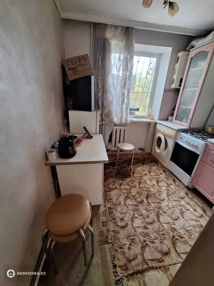 1-комнатная квартира, этаж 2 из 5, 34 м², фотография 2