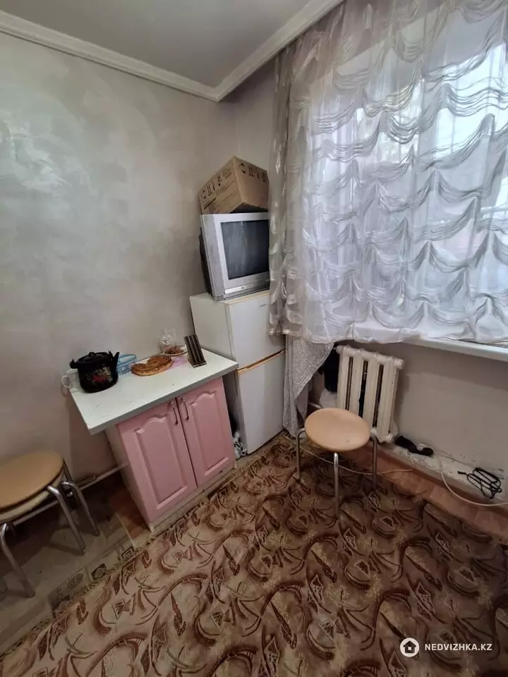 1-комнатная квартира, этаж 2 из 5, 34 м², фотография 3