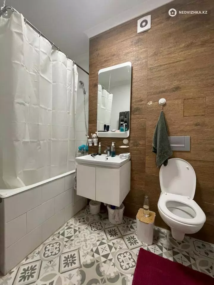 2-комнатная квартира, этаж 10 из 12, 58 м², фотография 2