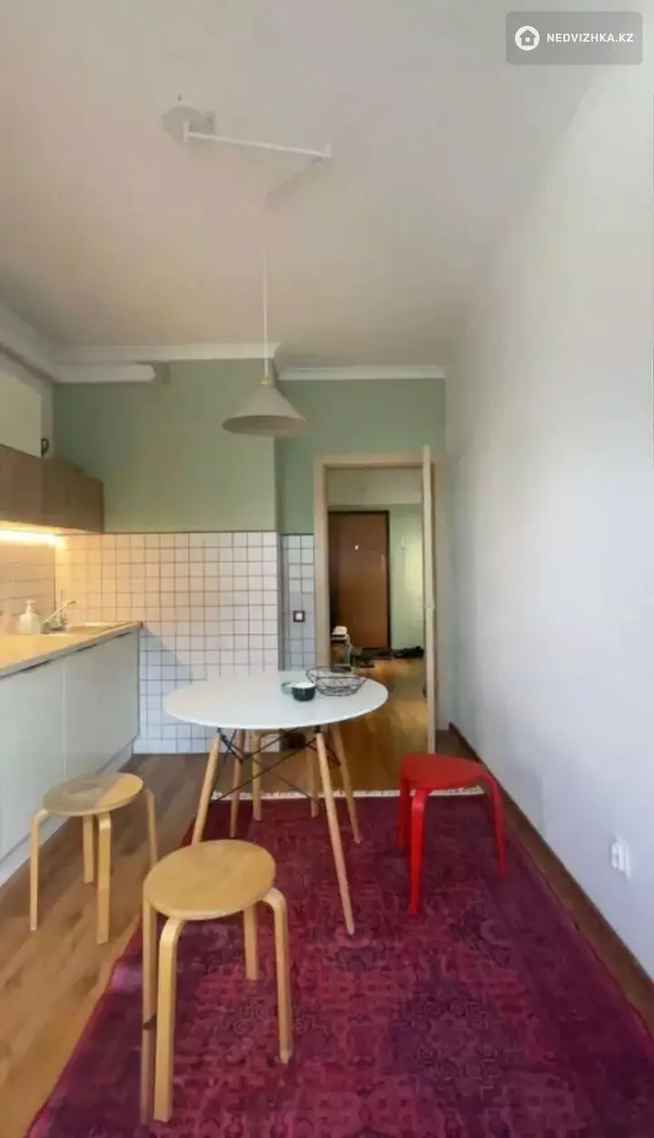 2-комнатная квартира, этаж 10 из 12, 58 м², фотография 4