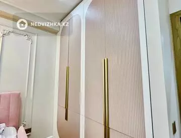 3-комнатная квартира, этаж 1 из 3, 82 м², миниатюра 12
