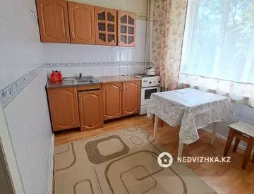 1-комнатная квартира, этаж 2 из 5, 34 м², Посуточно