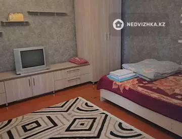 1-комнатная квартира, этаж 1 из 4, 34 м², Посуточно