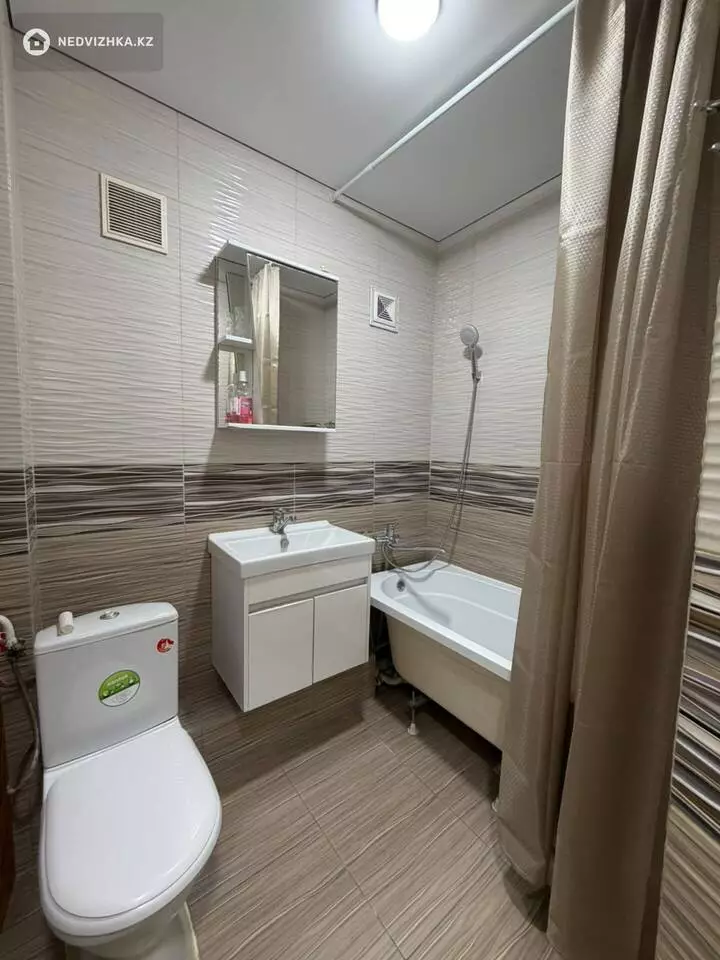 3-комнатная квартира, этаж 4 из 8, 65 м², фотография 3