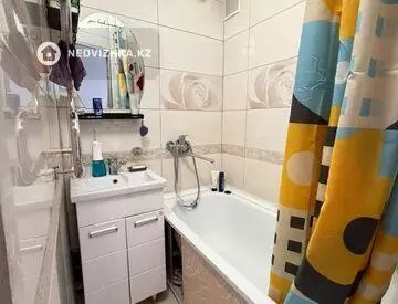 2-комнатная квартира, этаж 4 из 4, 45 м², миниатюра 12