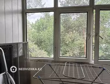 4-комнатная квартира, этаж 4 из 4, 74 м², миниатюра 6