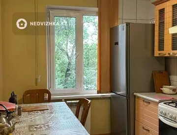 4-комнатная квартира, этаж 4 из 4, 74 м², миниатюра 8