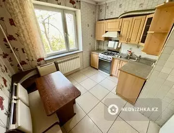 2-комнатная квартира, этаж 3 из 9, 55 м², миниатюра 6